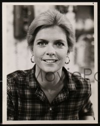 4m960 FAMILY TIES 2 TV 7x9 stills 1982 Meredith Baxter and Michael Gross plus great information!