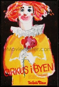 4r194 CIRKUS I BYEN 16x24 Danish stage poster 1982 Finn Simonsen art of a clown with flower!