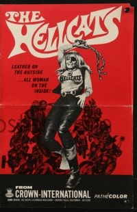 4s718 HELLCATS pressbook 1968 wild art of female biker who is leather on the outside but all woman!