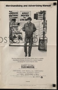 4s941 TAXI DRIVER pressbook 1976 classic image of Robert De Niro on the street, Martin Scorsese!