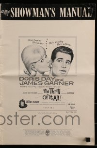 4s954 THRILL OF IT ALL pressbook 1963 great images of pretty Doris Day & James Garner!