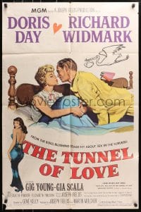 4t926 TUNNEL OF LOVE 1sh 1958 romantic art of Doris Day & Richard Widmark kissing + sexy Gia Scala!