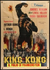 4w523 KING KONG ESCAPES Italian 1p 1968 cool different Franco art of the giant ape crushing city!