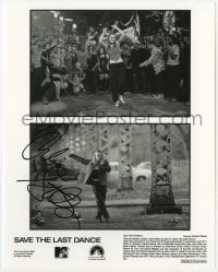 4x434 JULIA STILES signed 8x10 still 2001 two great dancing scenes from Save the Last Dance!