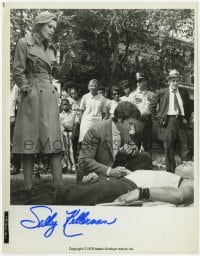 4x531 SALLY KELLERMAN signed 8x10.25 still 1971 with crowd watching dead guy in Brewster McCloud!