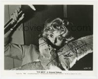 4x876 TIPPI HEDREN signed 8x10.25 REPRO still 1980s classic c/u being attacked in Hitchcock's The Birds!