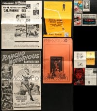 5a170 LOT OF 12 CUT PRESSBOOKS 1950s-1970s advertising a variety of different movies!