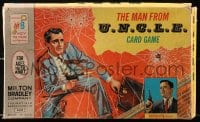 5c034 MAN FROM U.N.C.L.E. card game 1965 cover art of Robert Vaughn as Napoleon Solo!