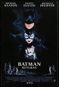 5g532 BATMAN RETURNS int'l advance 1sh 1992 Burton, Keaton, DeVito, Pfeiffer, cool white date design!