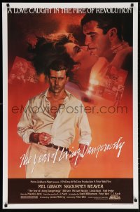 5g995 YEAR OF LIVING DANGEROUSLY 1sh 1983 Peter Weir, artwork of Mel Gibson by Stapleton and Peak!