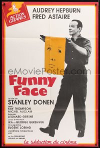 5j013 FUNNY FACE French 32x47 R1990s different image of Fred Astaire holding Audrey Hepburn's face!
