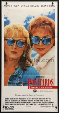 5k815 POSTCARDS FROM THE EDGE Aust daybill 1990 Shirley MacLaine & Meryl Streep w/sunglasses!