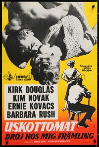 5y236 STRANGERS WHEN WE MEET Finnish 1960 Kirk Douglas embracing Kim Novak, who is not his wife!