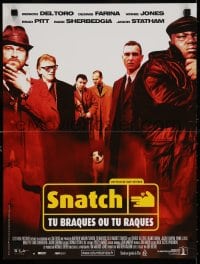 5y955 SNATCH French 16x21 2000 cool image of Brad Pitt, Jason Statham, Vinne Jones & cast!