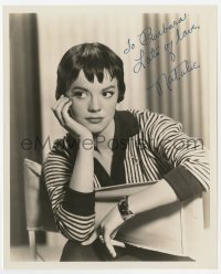 6b348 NATALIE WOOD signed 8x10 still 1955 youthful portrait leaning over the back of her chair!