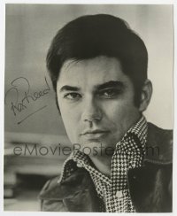 6b359 REX REED signed deluxe 7.5x9.25 still 1970s head & shoulders portrait of the critic/author!