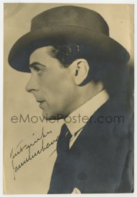 6b453 JACK BUCHANAN signed 6x9 fan photo 1936 great profile portrait wearing suit & hat!
