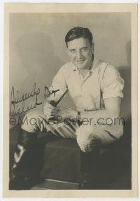 6b463 RICHARD DIX signed deluxe 5x7 fan photo 1930s great seated portrait of the leading man!