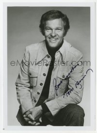 6b440 TOM KENNEDY signed 5x7 photo 1980s smiling portrait of the game show host!