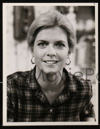 6d968 FAMILY TIES 2 TV 7x9 stills 1982 Meredith Baxter and Michael Gross plus great information!