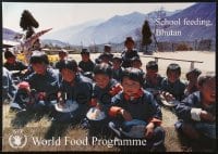 6g538 WORLD FOOD PROGRAMME 19x27 special poster 2000 children being fed in Bhutan!
