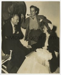6h258 DARK VICTORY candid 7.75x9.5 still 1939 Humphrey Bogart, Bette Davis & Conrad Nagel on set!