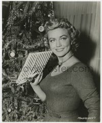6h294 DOROTHY MALONE 7.5x9.25 still 1950s smiling while putting present under Christmas tree!