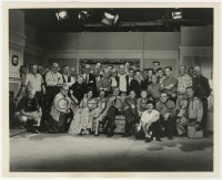 6h330 FATHER KNOWS BEST candid TV 8x10 still 1950s Robert Young & Jane Wyatt w/ entire cast & crew!