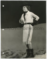 6h426 HONEY POT Italian 8.25x10.5 still 1967 Susan Hayward as Lone Star Crockett Sheridan!