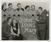 6h497 JOHN LOVES MARY candid 8.25x10 still 1949 Ronald Reagan & top cast watch director paint title!