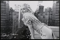 6r254 MARILYN MONROE 24x36 English commercial poster 2000s leaning over building in the city!