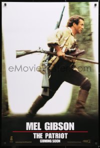 6r820 PATRIOT int'l teaser DS 1sh 2000 huge close up image of Mel Gibson running w/guns!
