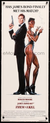 6t052 VIEW TO A KILL linen insert 1985 Daniel Goozee art of Roger Moore as James Bond & Grace Jones!
