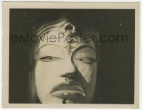 6w294 THIEF OF BAGDAD set of 2 English 3.25x4.25 comparison photos 1940 statue before eye is stolen!