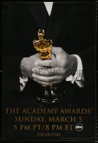 6z504 78th ANNUAL ACADEMY AWARDS 1sh 2005 cool Studio 318 design of man in suit holding Oscar!