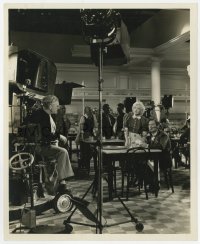 7f224 CAIN & MABEL candid 8.25x10 still 1936 Manatt photo of director filming Marion Davies & Karns!