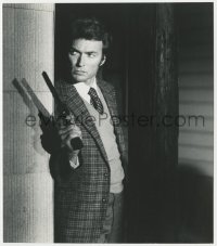 7f312 DIRTY HARRY 7.5x8.75 still 1971 great c/u of Clint Eastwood with gun looking around corner!