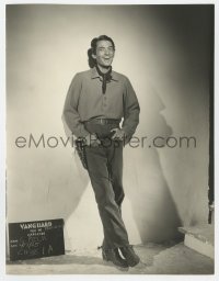 7f328 DUEL IN THE SUN deluxe 7x9 wardrobe test photo 1947 Gregory Peck smiling big by clapboard!