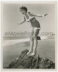 7f362 FLESH & FURY candid 8x10 key book still 1952 Mona Freeman displaying her curves in a swimsuit!