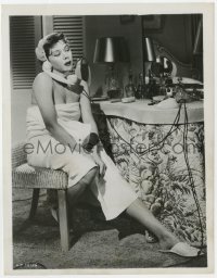 7f407 GLORIA GRAHAME 8x10.25 still 1955 full-length talking on phone & only wearing a towel!