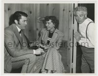 7f438 GREAT SINNER candid deluxe 8x10 still 1949 Walter Huston eavesdrops on Peck & Ava Gardner!