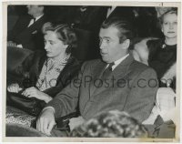 7f557 JOHNNY BELINDA candid 8x10 still 1948 James Stewart & Gloria McLean at the movie premiere!