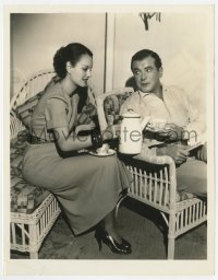 7f683 MUSIC GOES ROUND candid 8x10.25 still 1936 Rochelle Hudson & Harry Richman by Lippman!