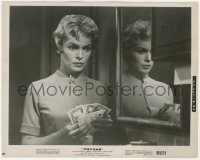 7f758 PSYCHO 8x10.25 still 1960 sexy Janet Leigh in car lot bathroom with cash, Hitchcock classic!
