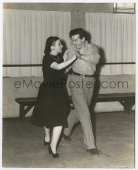 7f773 RAY MILLAND/PATRICIA MORISON 7.75x9.5 still 1942 leaning the Charleston years after the craze!