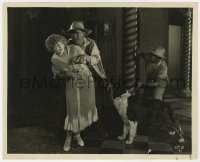 7f876 SUNKEN SILVER chapter 8 8x10 still 1925 Allene Ray's dog helps her fight off man with gun!