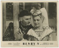 7g001 HENRY V Australian 8x10 still 1947 c/u of Laurence Olivier & Renee Asherson, Shakespeare!