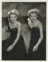 7h285 LYN WILDE/LEE WILDE deluxe 10x13 still 1944 the sexy twins from Andy Hardy's Blonde Trouble!