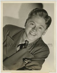 7h311 MICKEY ROONEY deluxe 10x13 still 1940 great smiling portrait of the star wearing suit & tie!