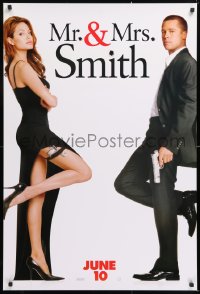 7k800 MR. & MRS. SMITH teaser 1sh 2005 June 10 style, assassins Brad Pitt & sexy Angelina Jolie!